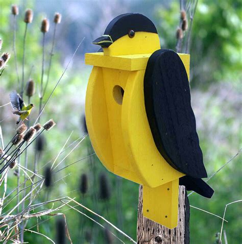 Amish Hand-Made Bird Shaped Birdhouse Goldfinch