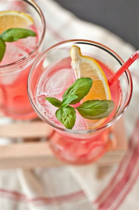 Refreshing Iced Teas For Sunny Sipping Rhubarb Tea Brunch Drinks