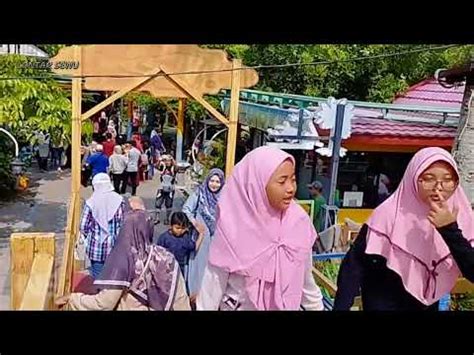 Naik Wahana Sky Bike Eduwisata Lontar Sewu Hendrosari Menganti Gresik