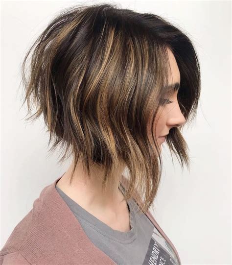 Graduated Bob Hairstyle ⠀⠀⠀⠀⠀⠀⠀ ⠀⠀⠀⠀⠀⠀⠀ ⠀⠀⠀⠀ Similar To An A Line Bob