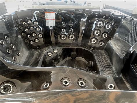 hot tub jets   guide  relaxation hydrotherapy