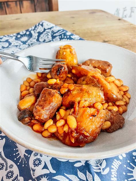 Sausage And Baked Bean Slow Cooker Casserole Extraordinary Chaos