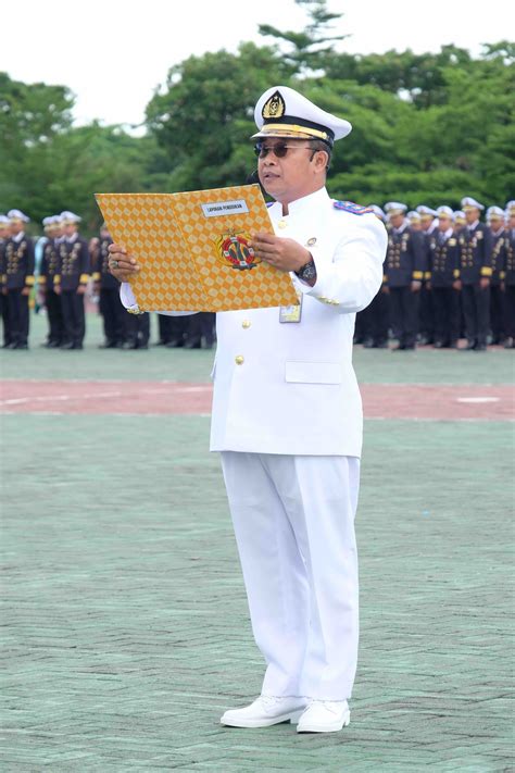 Pip Makassar Wisuda Program Diploma Iv Pelayaran Dan Penutupan Diklat