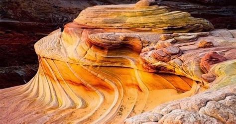 The Wave, Paria Canyon-Vermilion Cliffs, Arizona, USA. - World Travel