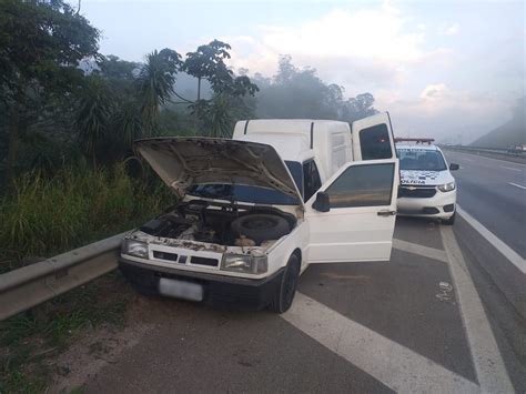 Trio suspeito de tentar roubar caminhoneiro é preso após perseguição em