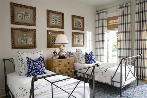 Maximize Your Guest Bedroom With Stylish Twin Beds