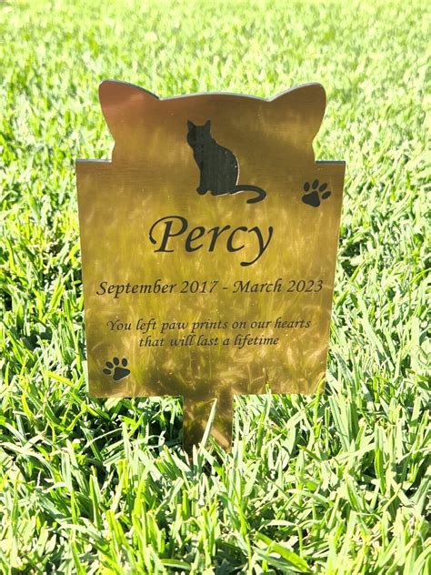 Personalised Pet Memorial Plaque Grave Garden Memorial Urn Name Plate