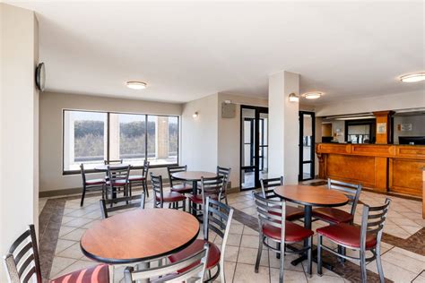 Days Inn by Wyndham Mooresville Lake Norman | Mooresville, NC Hotels