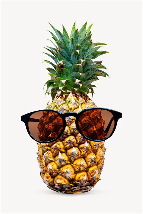 Pineapple with sunglasses isolated image | Free Photo - rawpixel