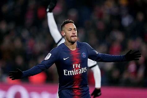 Neymars Back Pass Vs Guingamp Psg Forward Shows Brilliant Skills The Sportsrush