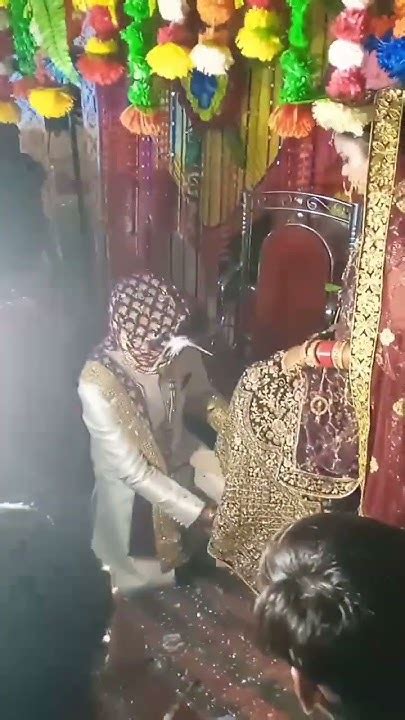 Dulha Ne Dulhan Ko Kuchh Is Prakar Se Propose Kiya Shaadi Wale Din13