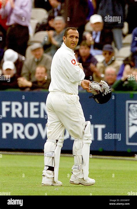 Sri Lankan Bowler Chaminda Vaas Hi Res Stock Photography And Images Alamy