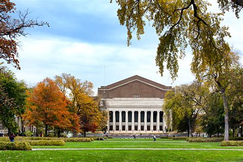 130 University Of Minnesota Campus Stock Photos Pictures And Royalty