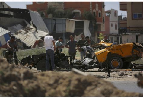 Destrucción en el campamento de refugiados de Nuseirat Fotos Diario