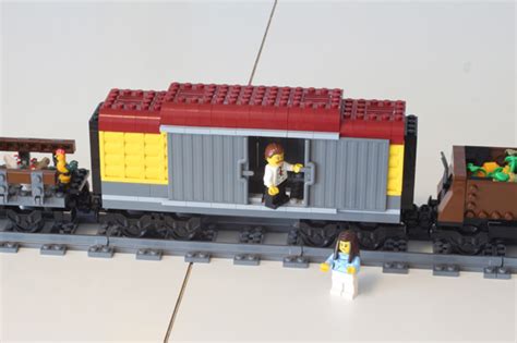 Locomotive Lego 60198 Wagon Pizza Et Wagon Poulailler