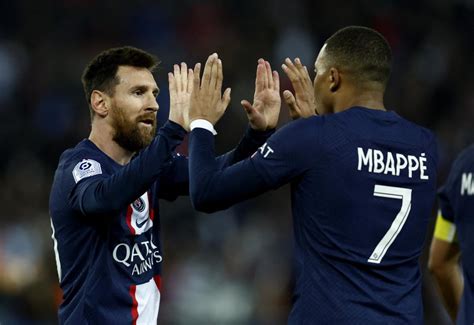 Messi marcó uno de sus mejores goles con el PSG pared con Kylian