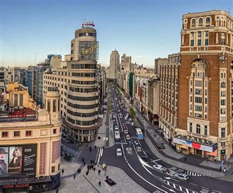 La Gran Vía cumple 112 años rodeada de curiosidades