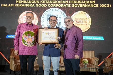 Unggul Dalam Penerapan Gcg Bri Raih Gelar Indonesia Most Trusted