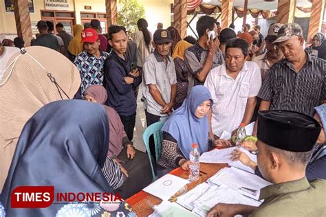 Ribuan Warga Desa Pandanpancur Lamongan Terima Sertifikat Tanah PTSL