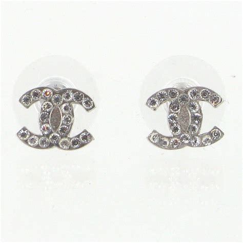 Clous D Oreille CC CHANEL Strass VALOIS VINTAGE PARIS