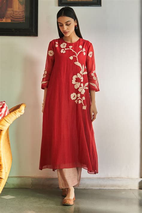 Buy Red Muslin Cotton Embroidered Poppy Applique Kurta And Printed Pant