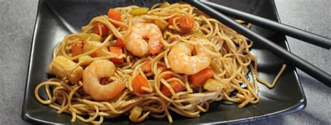 Nouilles Chinoises Aux Crevettes Et Petits L Gumes