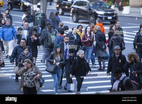 42nd Street 5th Nyc Crowd Diverse Hi Res Stock Photography And Images