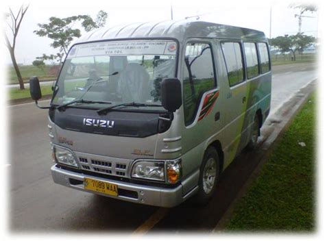 Angkutan Shuttle Bus SMARTTS TRANS Layani Rute BSD Lebak Bulus