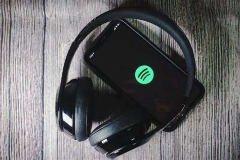 Jak zablokować treści dla dorosłych w Spotify na koncie dziecka