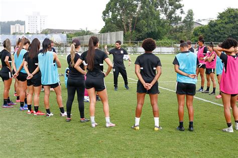 Corinthians Feminino divulga numeração fixa para temporada 2022