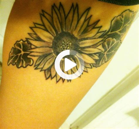 Pin By Kaaru On Sunflower Thigh Tattoo In 2020 Thigh Tattoo