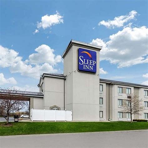 THE 10 CLOSEST Hotels to Naval Station Great Lakes, North Chicago