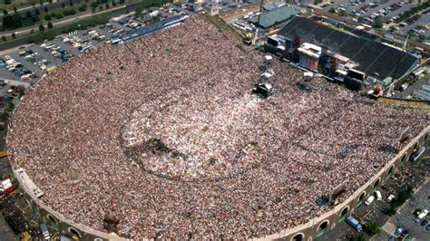 Stadium concerts for big music acts