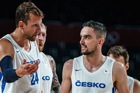 Σατοράνσκι: «Φιλική η ατμόσφαιρα σε σύγκριση με εκείνη του Ολυμπιακού ...