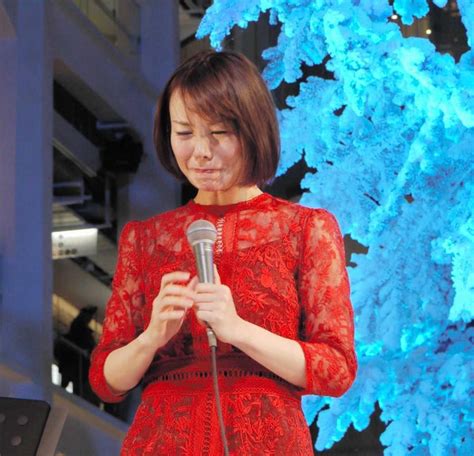 半崎美子「届」の1年に感極まる “ショッピングモールの歌姫”が感涙唱芸能デイリースポーツ Online