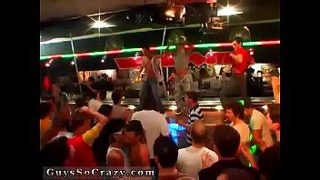 Pollas Grandes Emos Fiestas De Sexo Gay Abr Chate El Cintur N Para Una De Las M S Xvideos