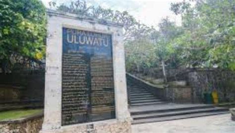 Pura Luhur Uluwatu Bali Sejarah Harga Tiket