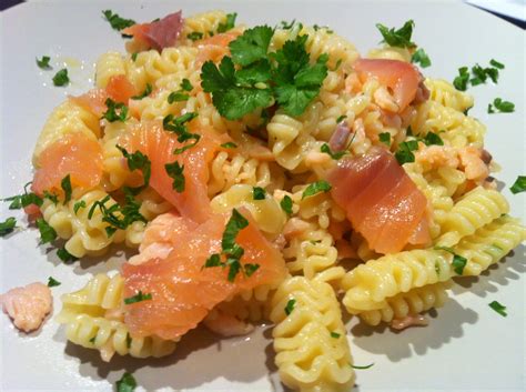 Pasta Fredda Con Salmone Rucola La Bottega Di Nicolai Dal A