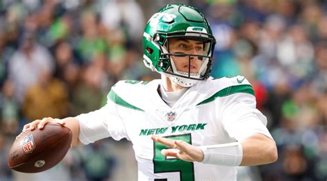 Dolphins to Sign Jets QB Mike White to Two-Year Deal, per Report | WKKY ...