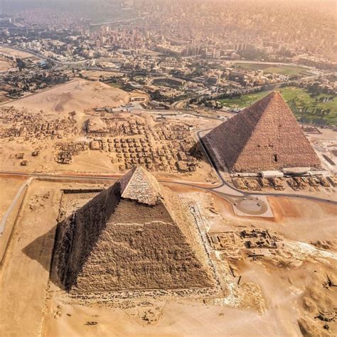 The Great Pyramid Of Giza The Oldest Monument On The List Of The 7