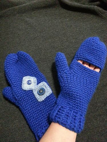 Ravelry Winter Blues Texting Mitts Pattern By Mary L Wise