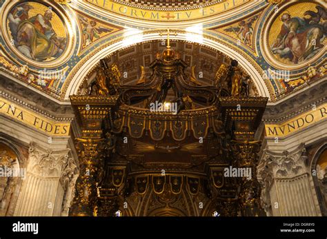 Las columnas de Bernini la Basílica de San Pedro el Vaticano Roma