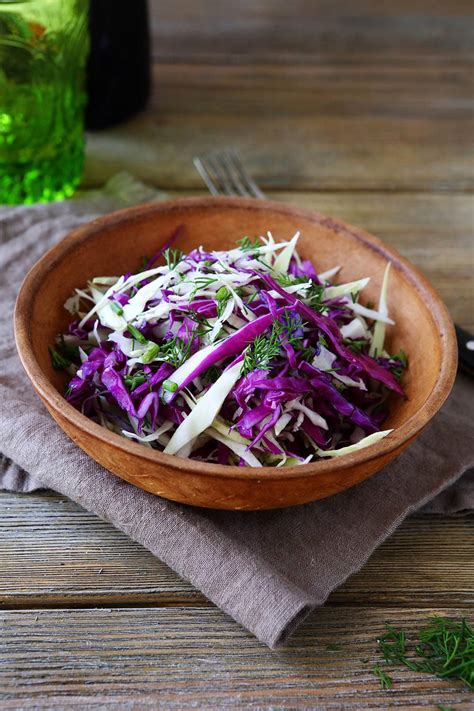 Salade De Chou Rouge Noix Gingembre Et Curcuma La Vie Claire