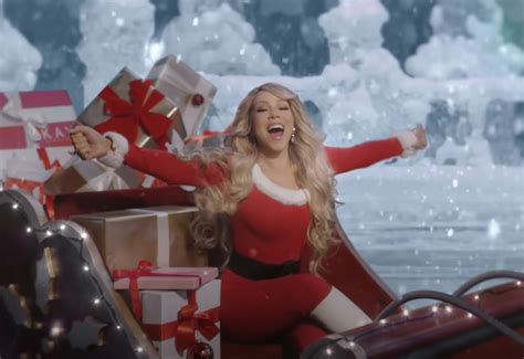 It S Time Mariah Carey Rings In Christmas Season With Epic Declaration