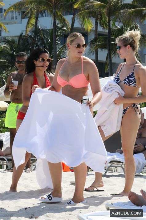 Iskra Lawrence Sexy Figure In Skimpy Pink Bikini While Enjoying The Beach In Miami Aznude