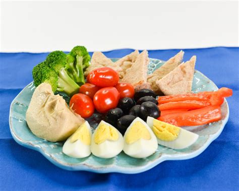 Tips From Town - » mediterranean platter-104Tips From Town