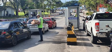 Fila No Ferry Boat De Guaratuba Para Matinhos Marca Tarde Deste Domingo