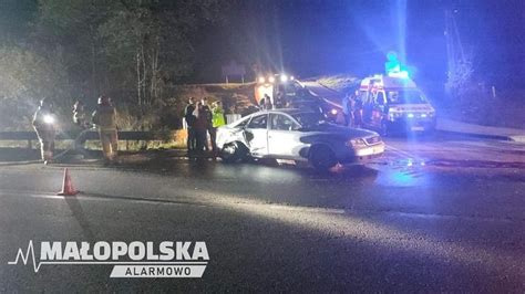 Wypadek na DK 7 w Spytkowicach Zderzyły się trzy samochody Cztery