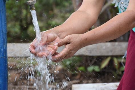 Abi Bolivia Alcanza Cobertura Del En Agua Potable Y Del