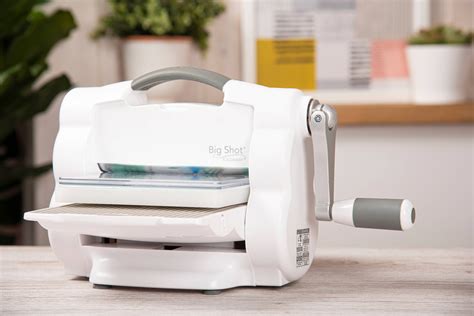 Sizzix Big Shot Foldaway, Compact Die Cutter Machine with Manual ...